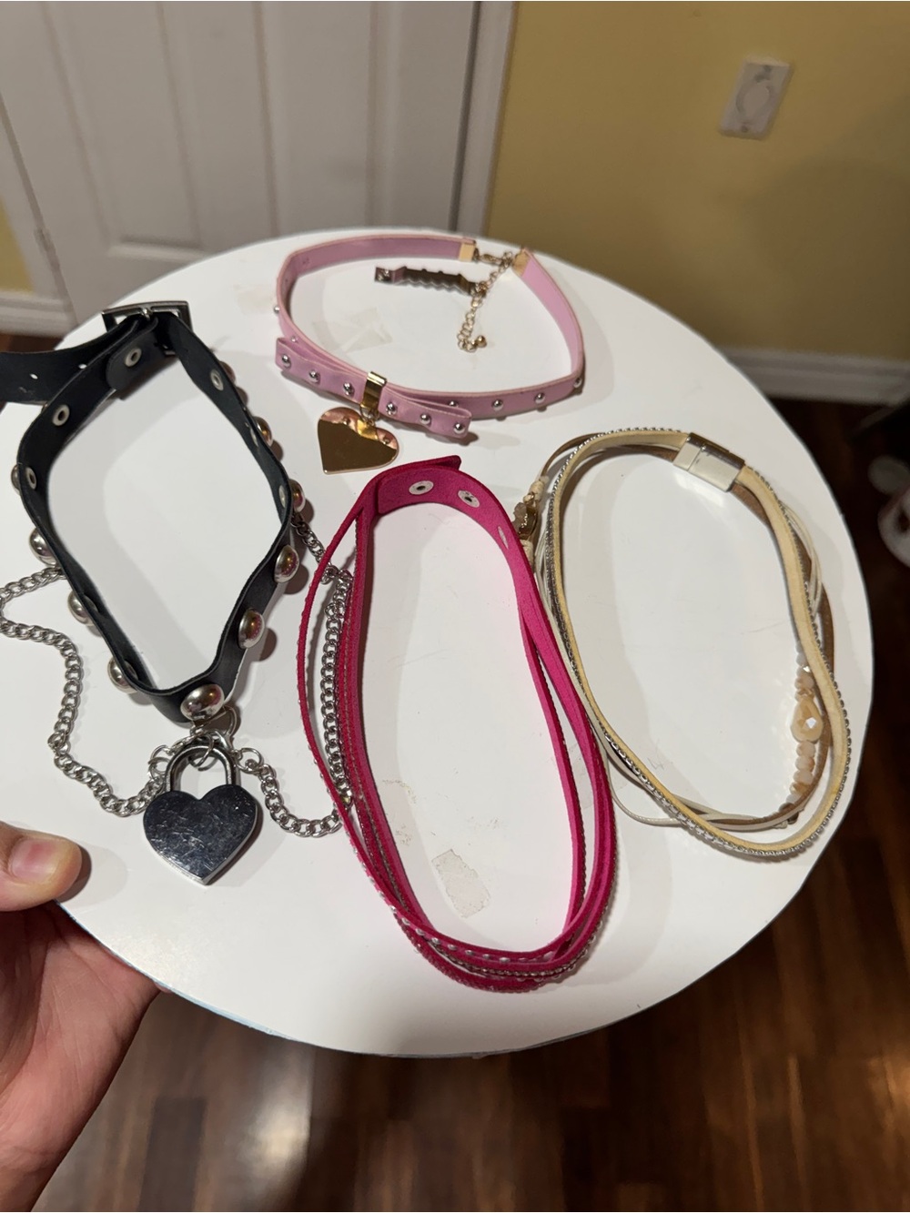 4 Fashion Choker Necklaces in Pink, Hot Pink, Black and Gold lot - Picture 2 of 16